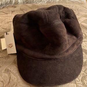 Chic and functional authentic Sheerling hat by UGG